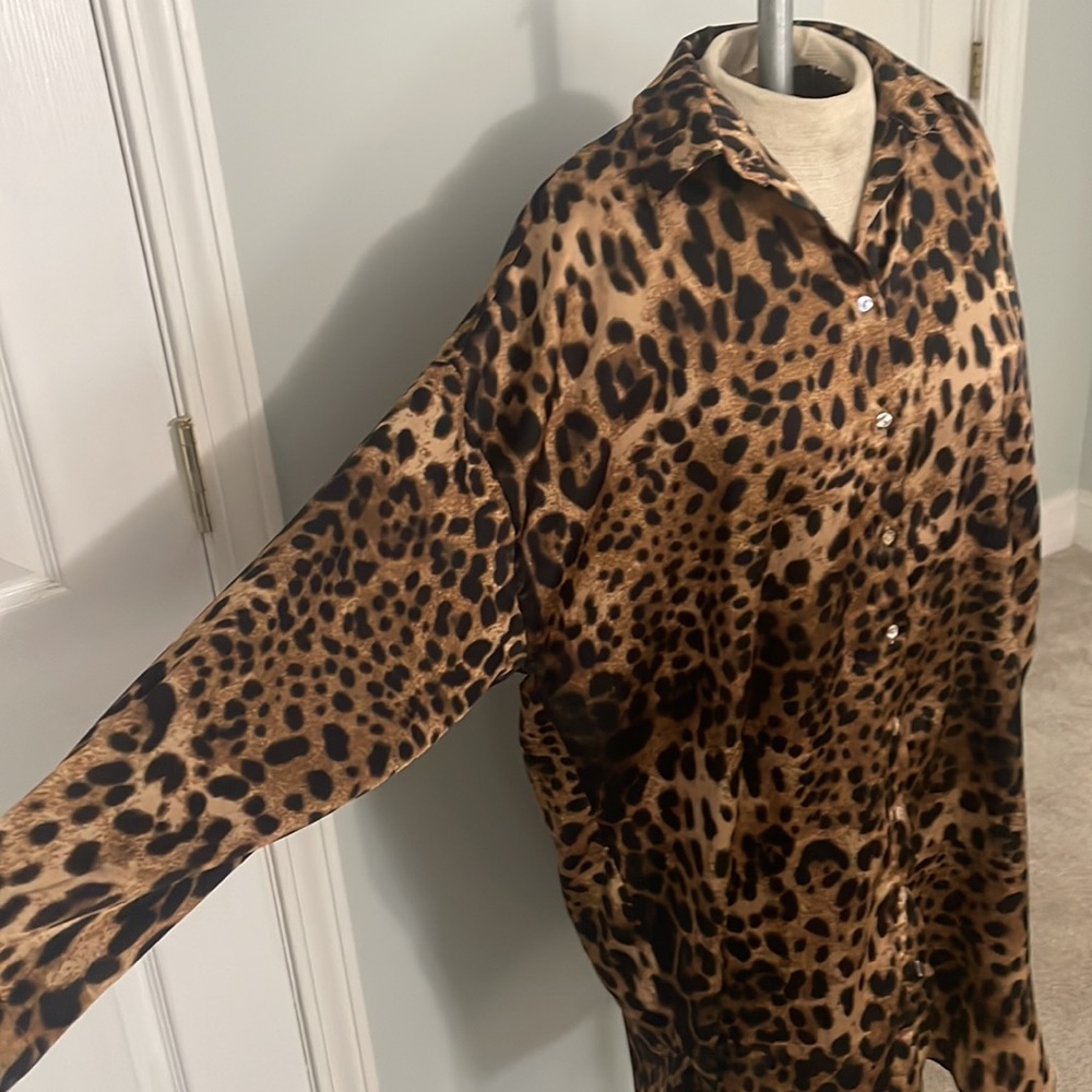 Cheetah Tunic - Picture 3 of 6